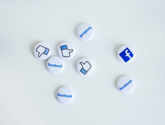 Facebook pins